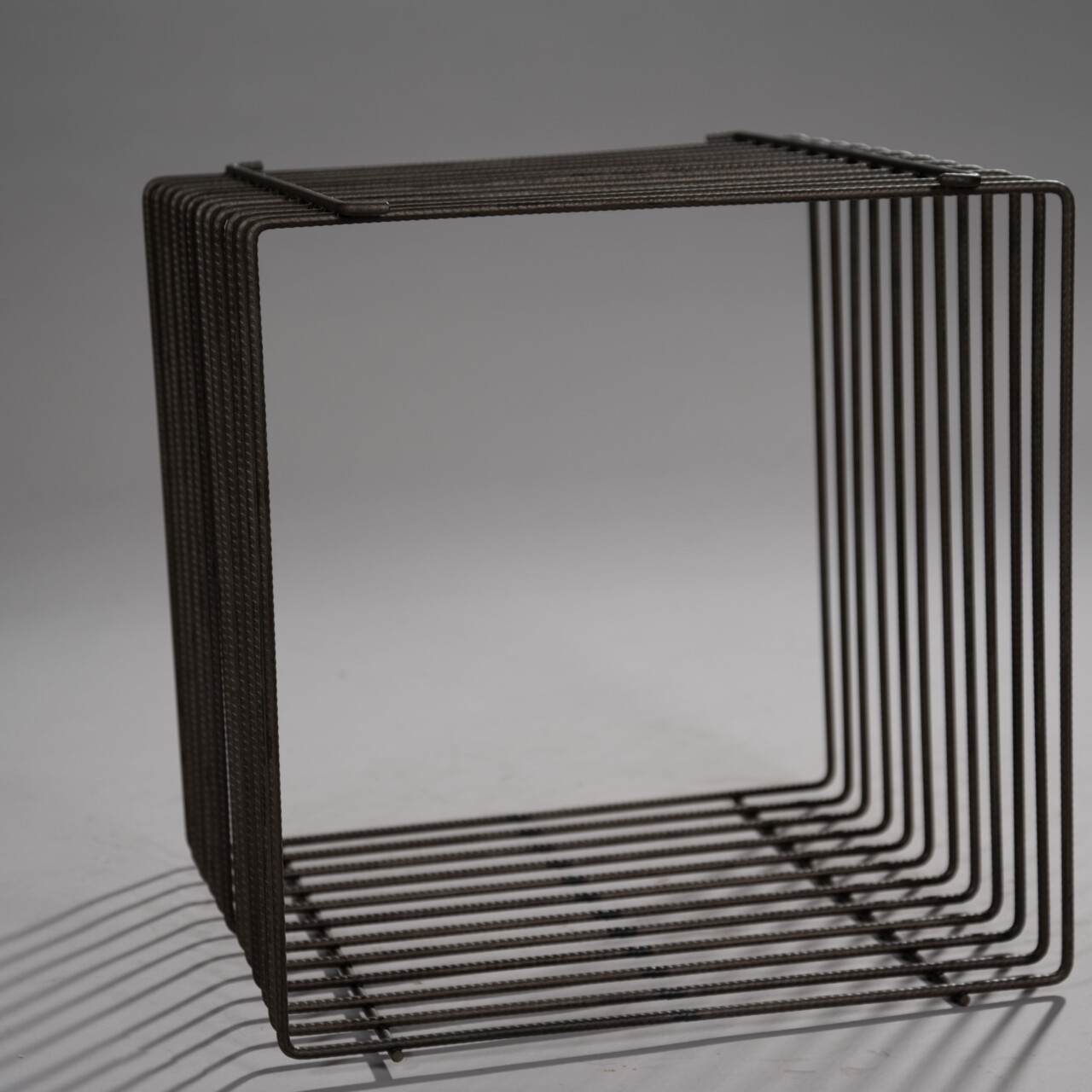 espositori vetrina negozio filo ferro grezzo verniciato trasparente DSC 0527