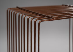 espositori vetrina negozio filo ferro rame DSC 0526