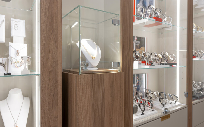 gioielleria scheidegger bellinzona vetrine espositive led 03