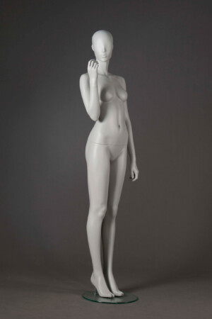 manichino donna stilizzato grigio perla chiaro 01