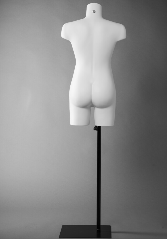 DSC5243busti vetrina donna uomo bambinmo arredo negozi economico costumi intimo scaletta base busto