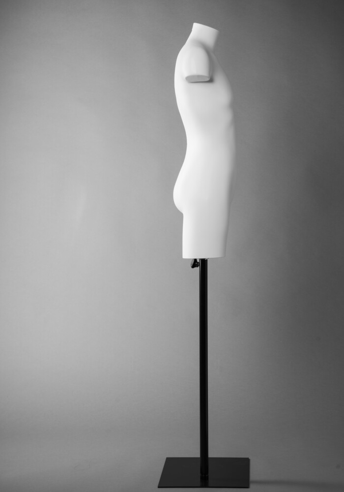 DSC5247busti vetrina donna uomo bambinmo arredo negozi economico costumi intimo scaletta base busto