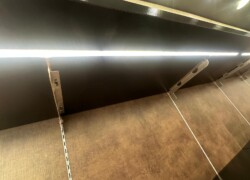 arredo usato bronzo con led ripiani luminosi mobiletti 02