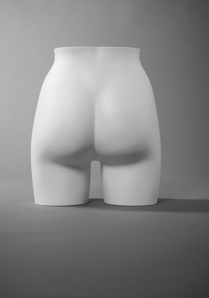 DSC5255busti vetrina donna uomo bambinmo arredo negozi economico costumi intimo scaletta base busto