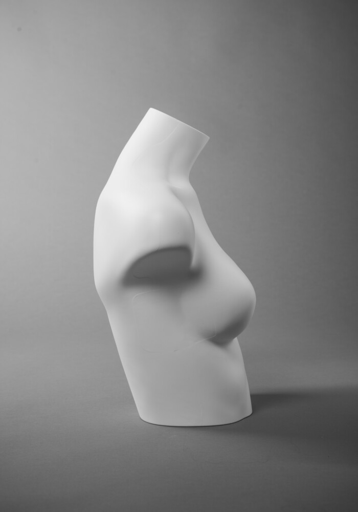 DSC5265busti vetrina donna uomo bambinmo arredo negozi economico costumi intimo scaletta base busto