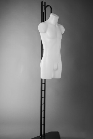 DSC5283busti vetrina donna uomo bambinmo arredo negozi economico costumi intimo scaletta base busto