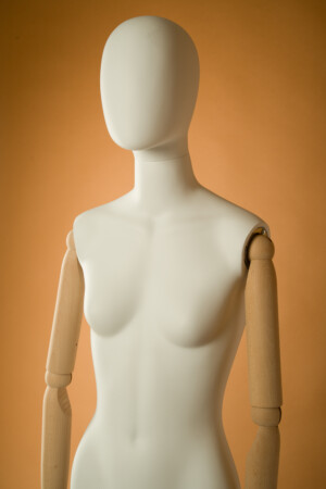 DSC5287 busto vetrina donna uomo braccia legno testa economico usato base bianco