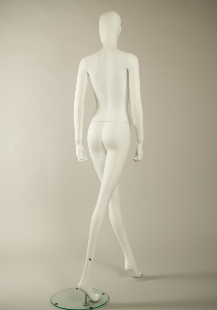 DSC5324manichino uomo donna bambino usato verniciato bianco opaco economico prezzo basso